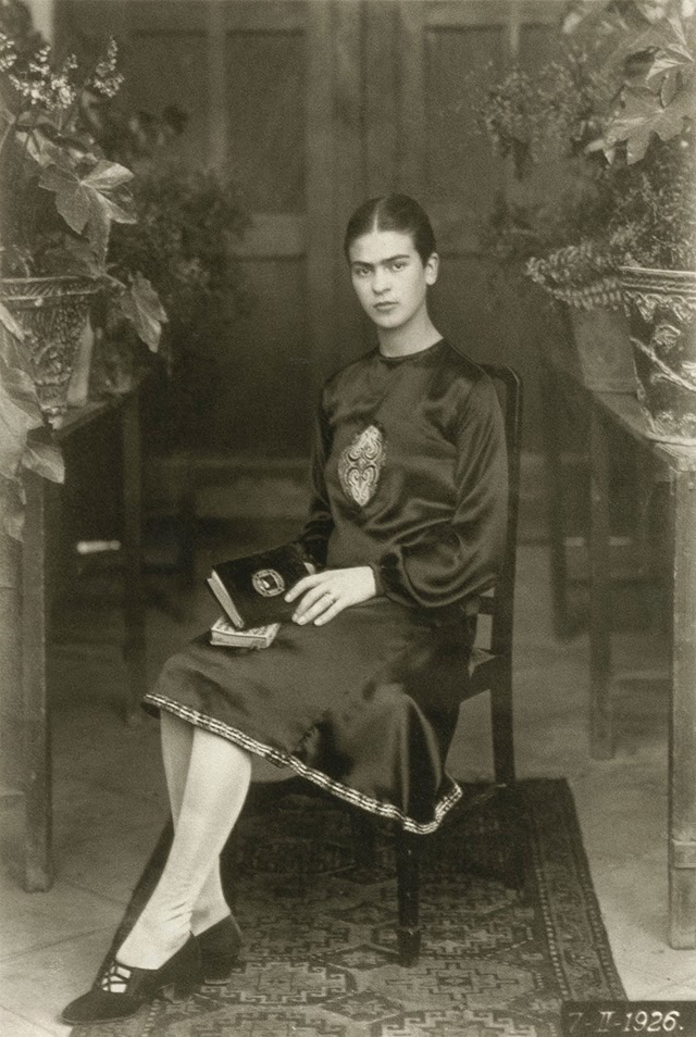  Frida Kahlo a los 18 años, 1926