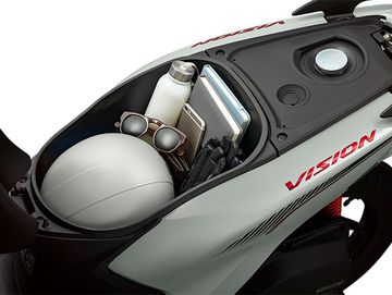 Honda Vision 2023 sở hữu cốp xe có dung tích 15,8L