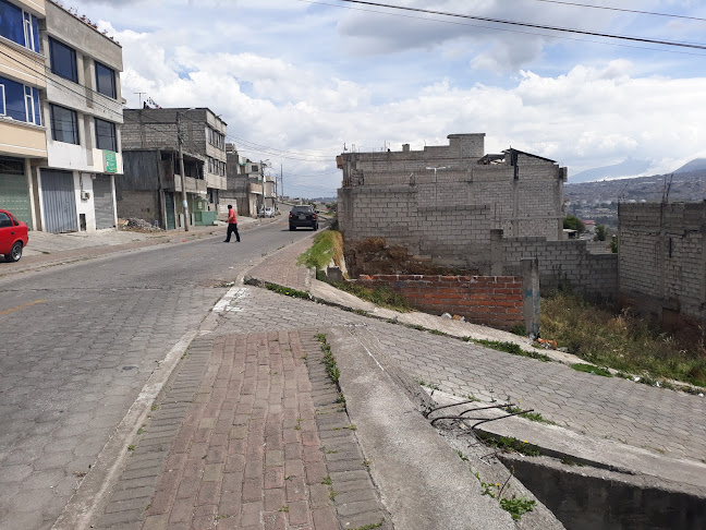 Opiniones de tienda de alimentos en Quito - Tienda de ultramarinos