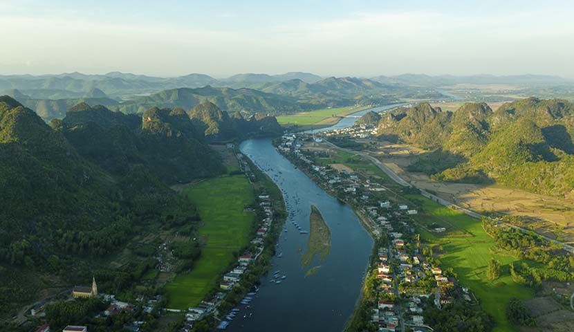 son river in phong nha ke bang