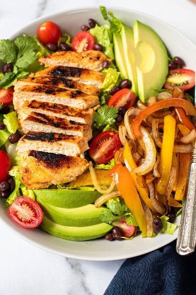Chicken Fajita Salad - Lexi's Clean Kitchen