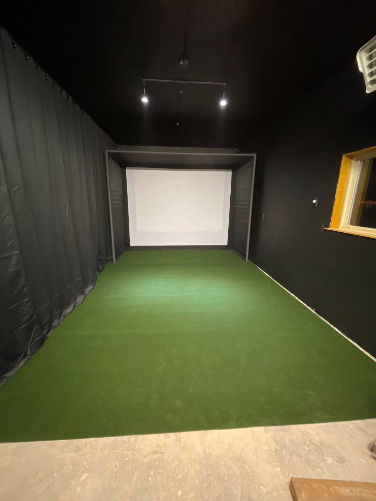 DIY home golf simulator setup