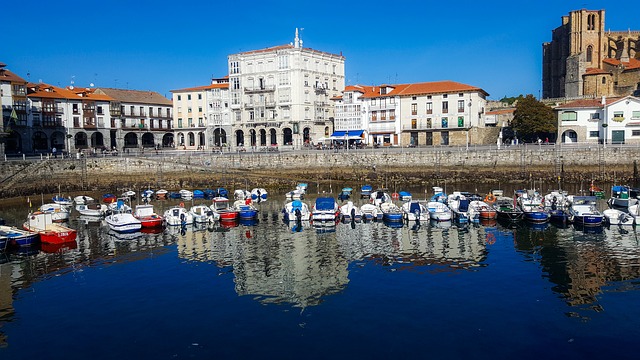 Santander car routes: Castro Urdiales