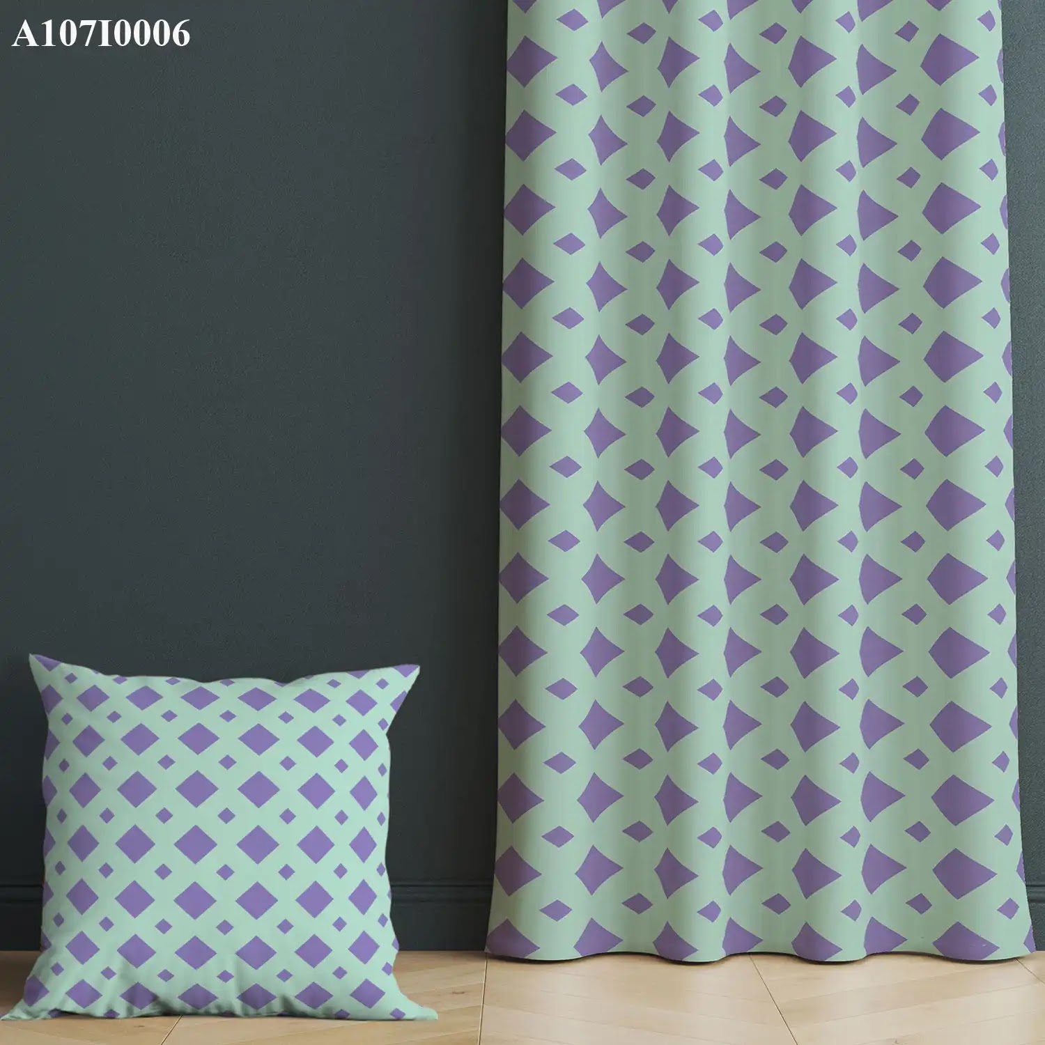 ستائر ووجه مخدة مطبوع