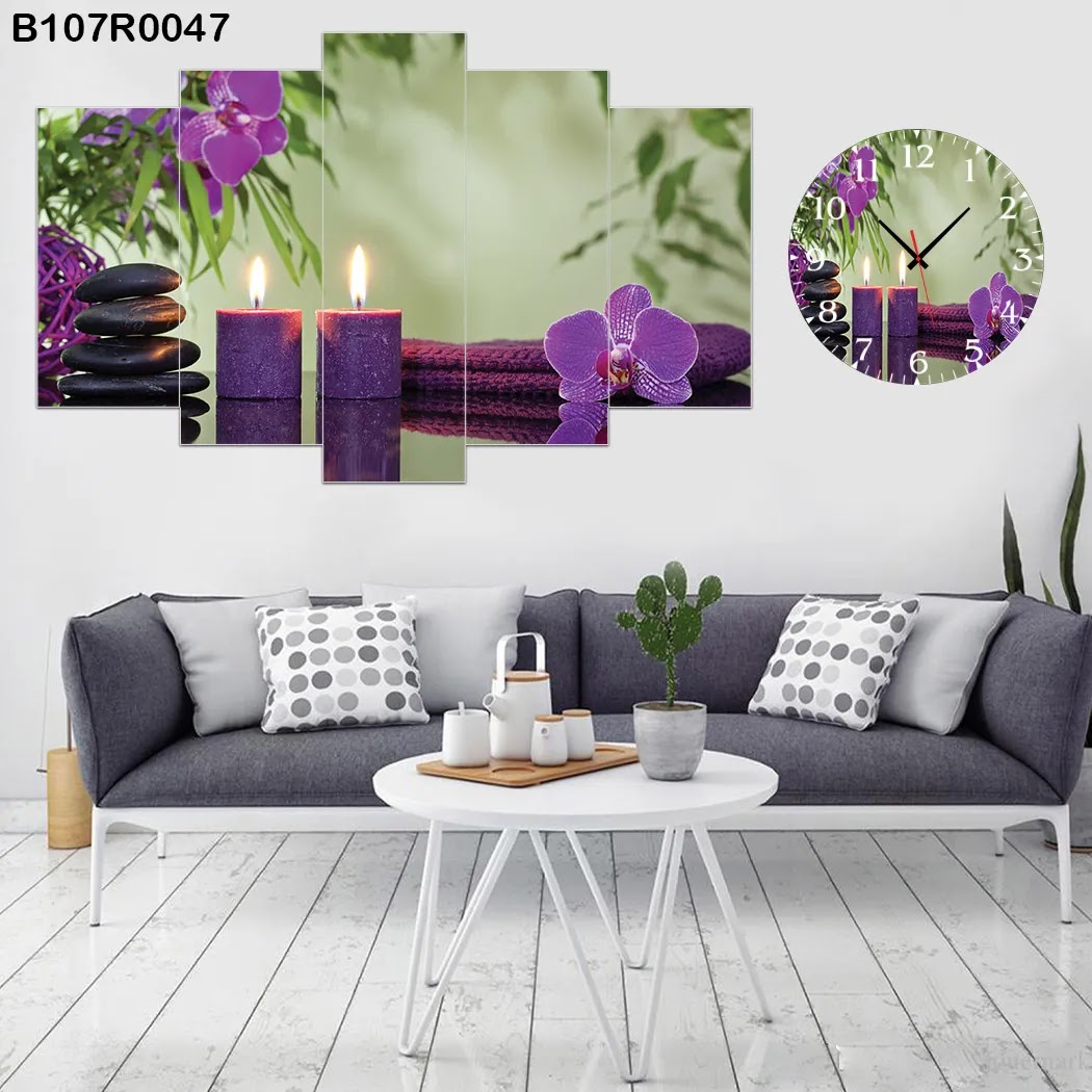 لوحة جدارية مع ساعة