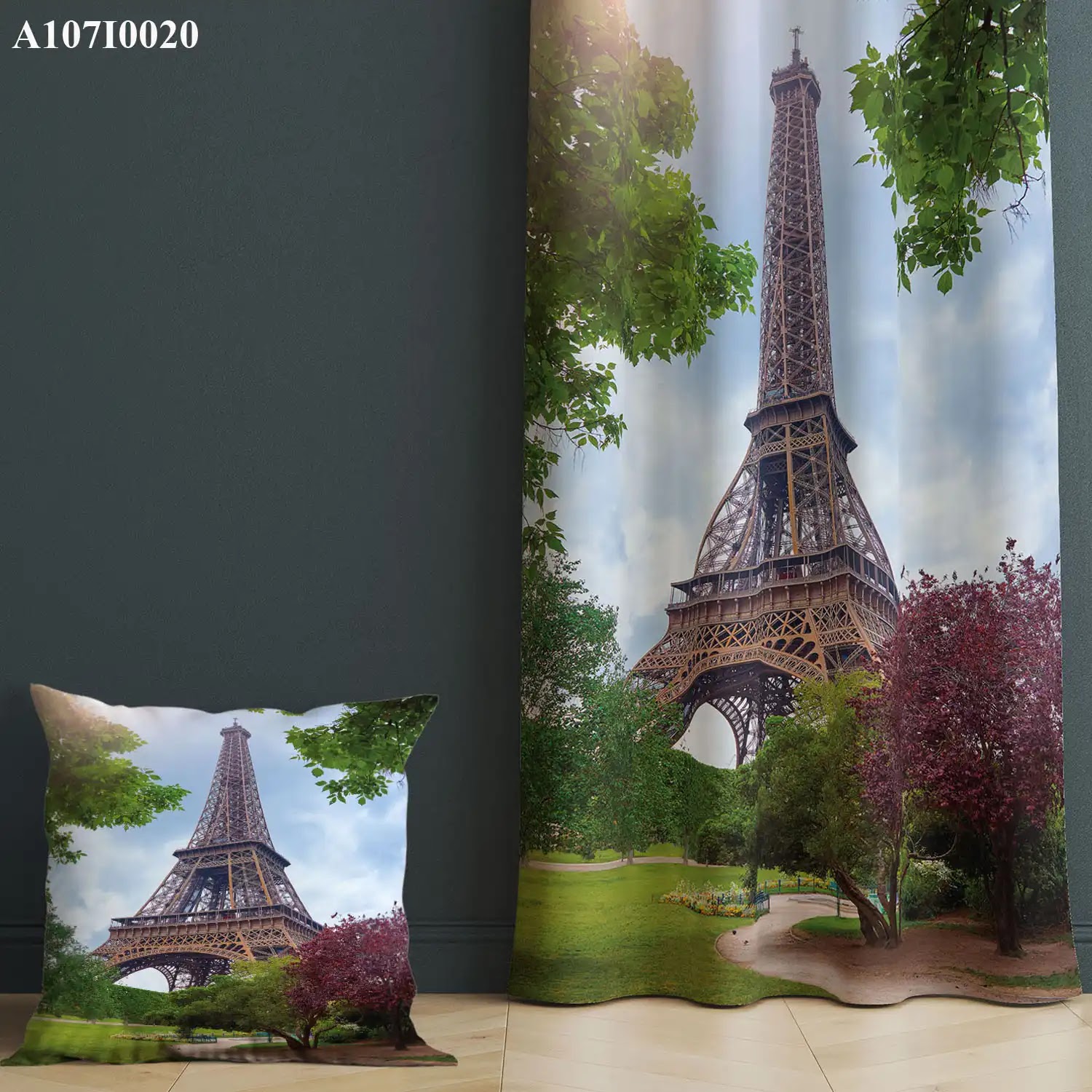 ستائر ووجه مخدة مطبوع