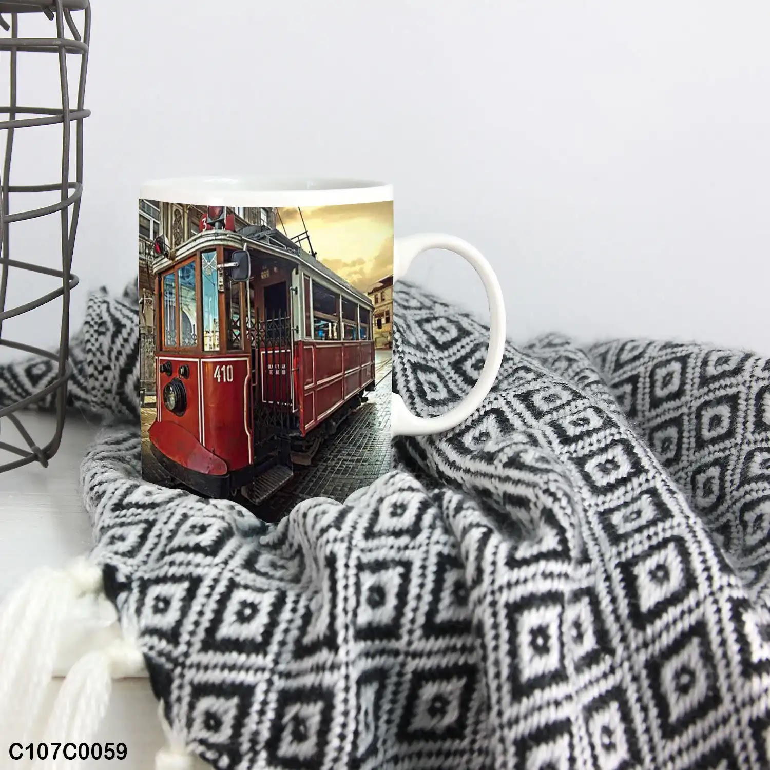 A mug (cup) printed with an image of Istanbul train