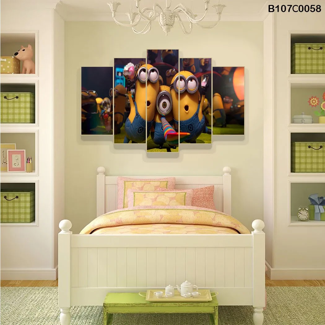 pentagonal plate with Minions for children's rooms