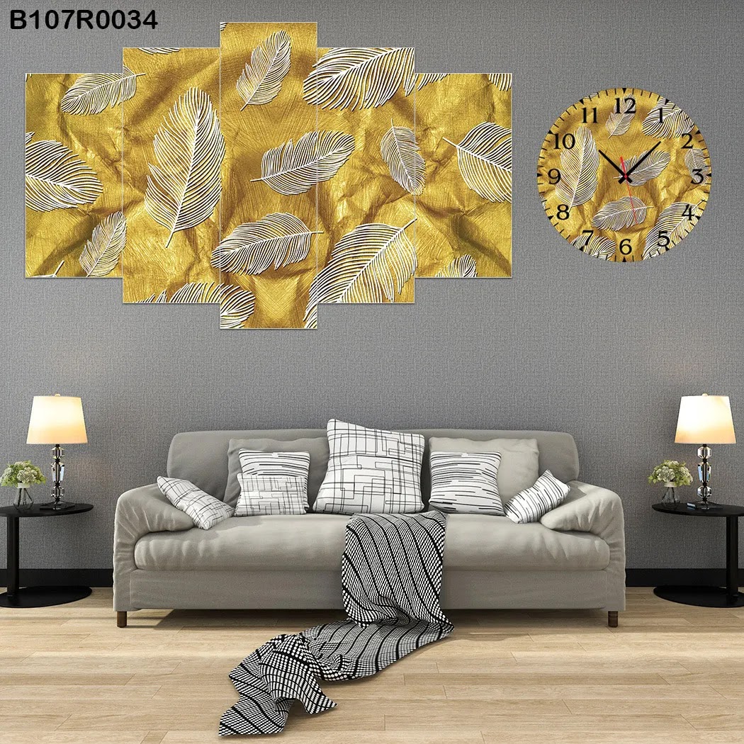 لوحة جدارية مع ساعة