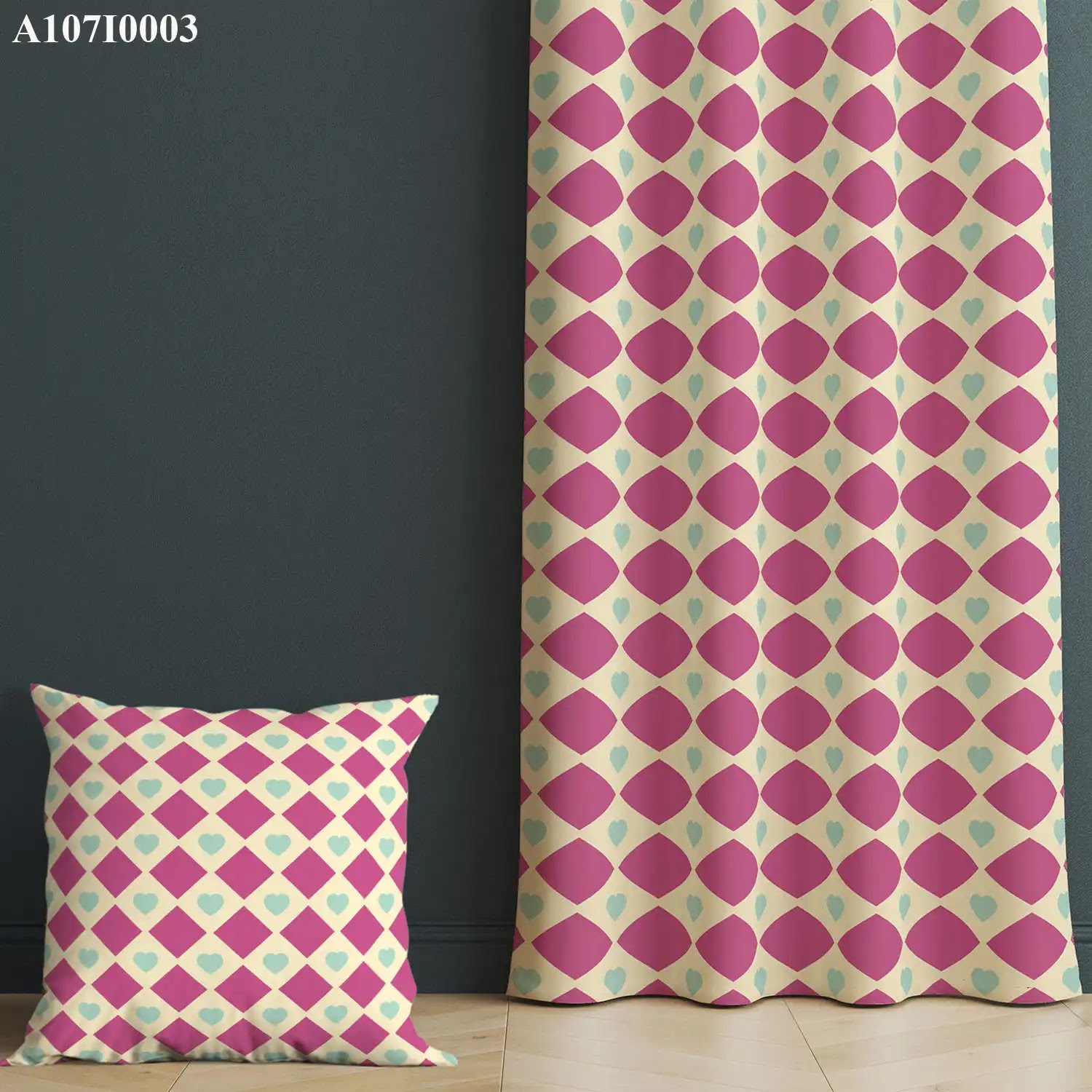 ستائر ووجه مخدة مطبوع