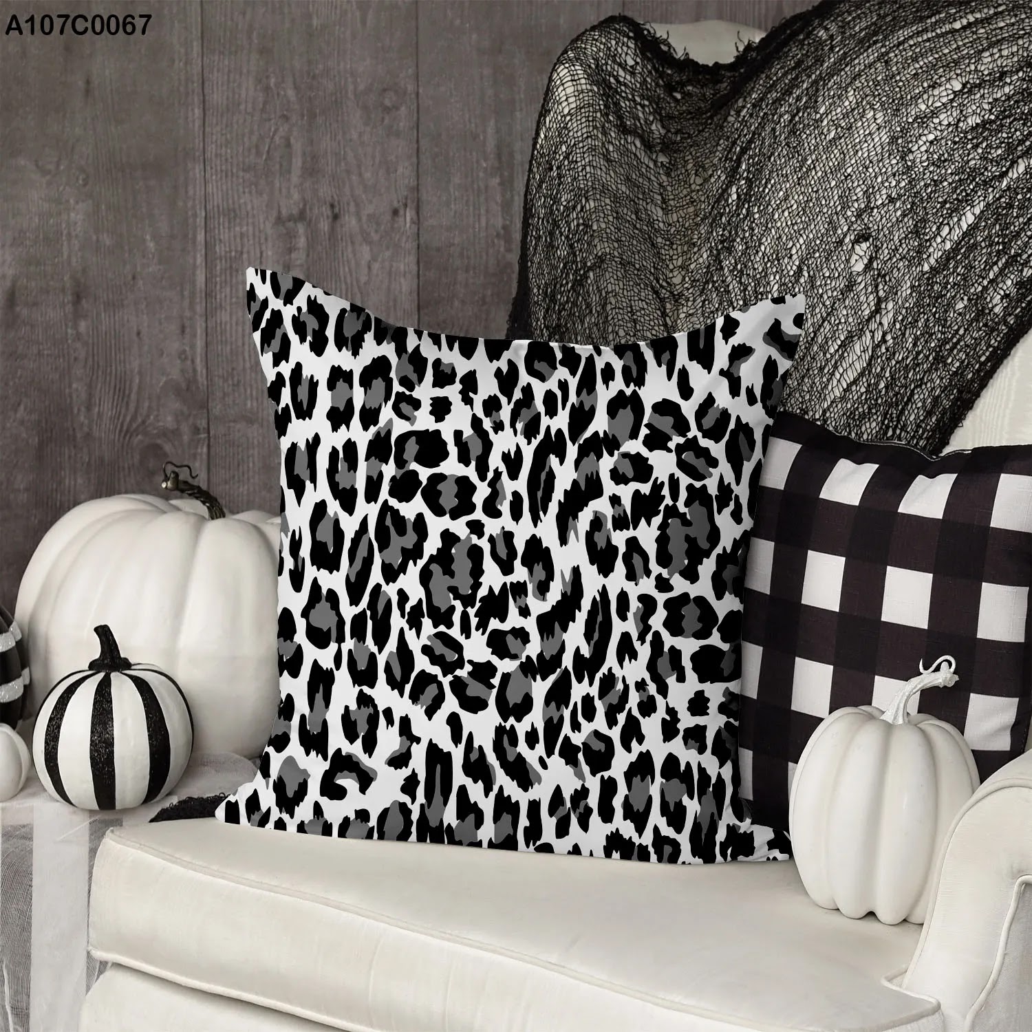 Pillow case with small black & white Leopard skin pattern