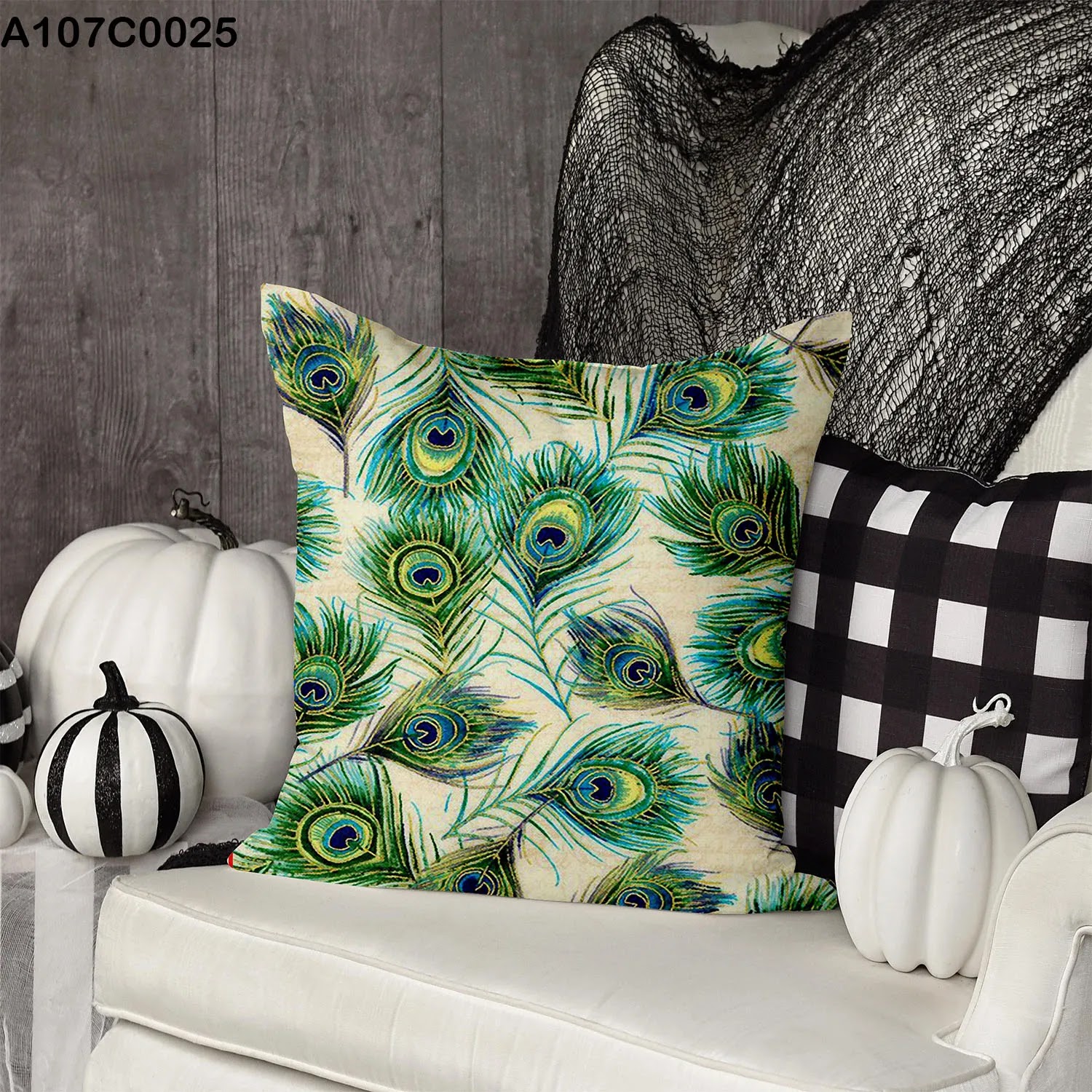 Pillow case with geen peacock feathers