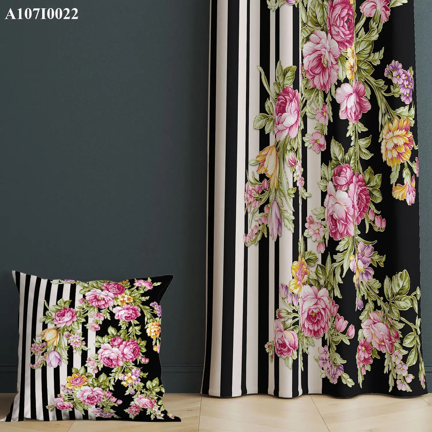 ستائر ووجه مخدة مطبوع