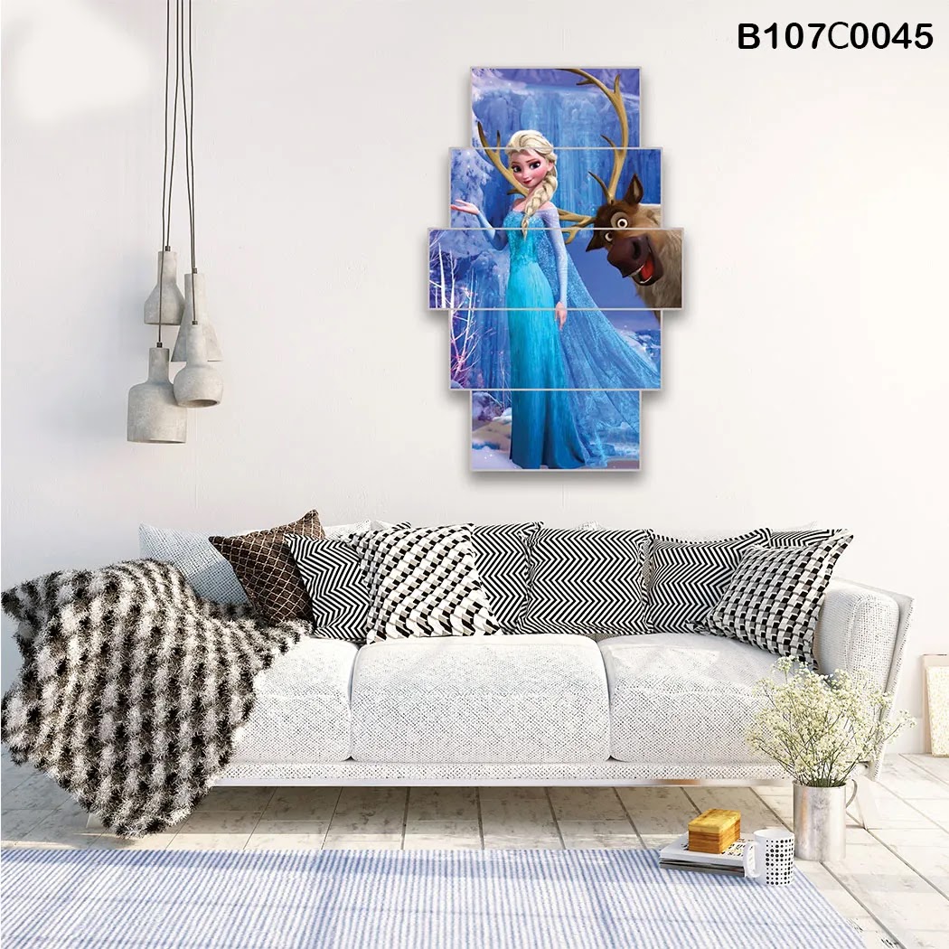 pentagonal plate with Elsa for children's rooms