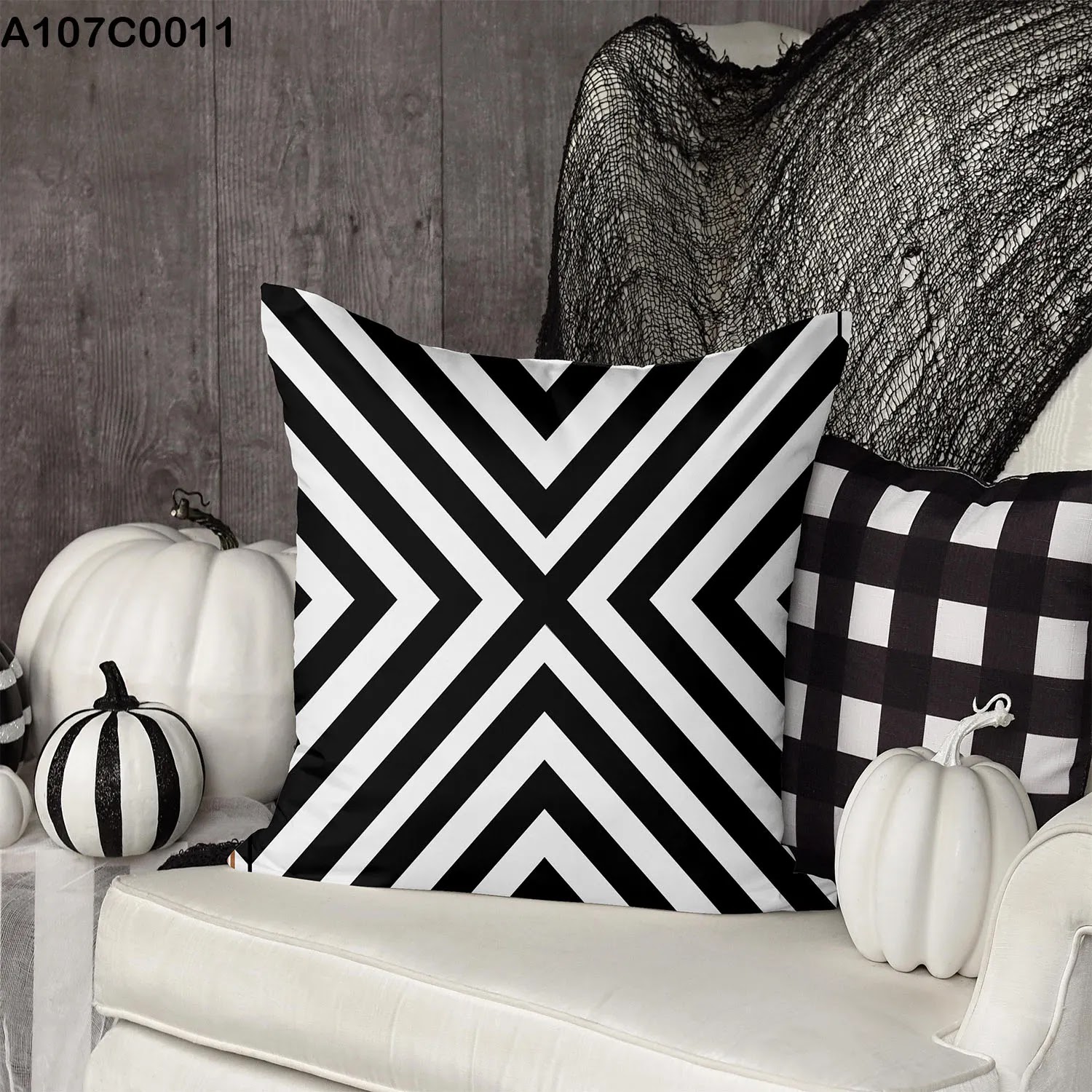 Pillow case with white and black triangles