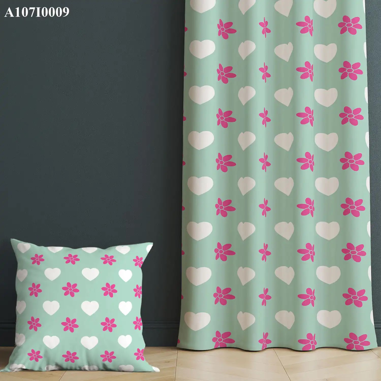 ستائر ووجه مخدة مطبوع