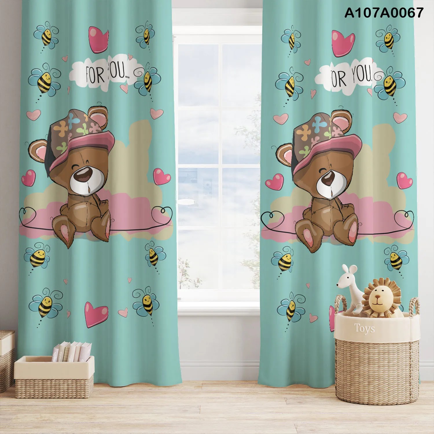Curtains in green with bear and bees for children room