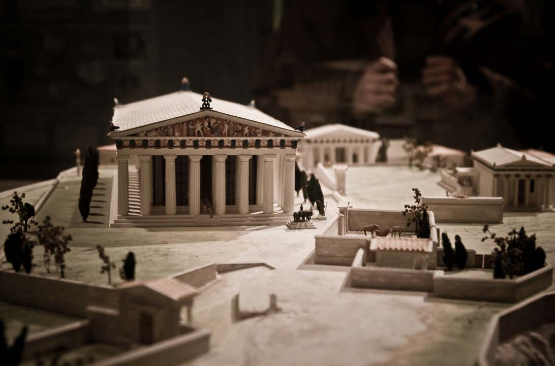 Model of the Acropolis, with the Parthenon in the middle | Author: User “Benson Kua” | Source: Wikimedia Commons | License: CC BY-SA 2.0