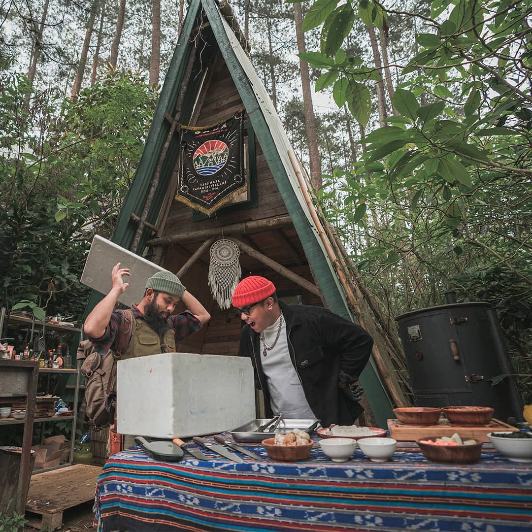 tempat makan hits di bandung