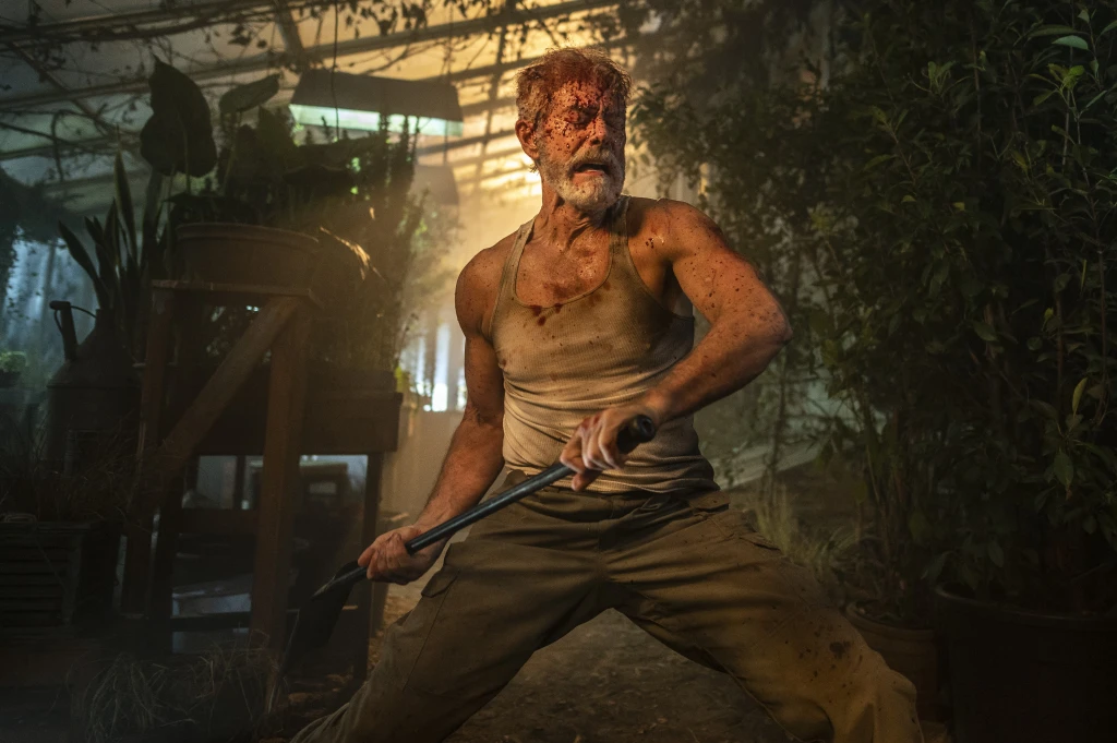 Stephen Lang Physical Appearance 