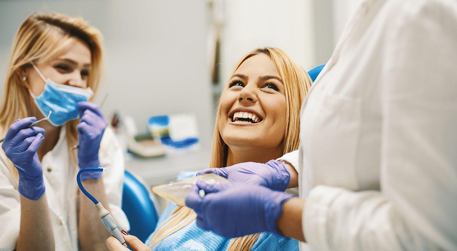 How to Find a Good Dentist: 7 Tips + 10 FAQs