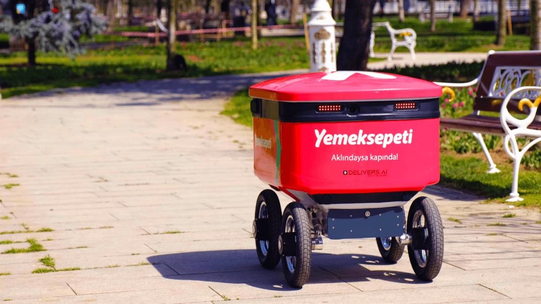 Yemeksepeti'nden otonom teslimat robotları: YEBO