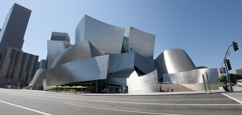 Walt Disney Concert Hall, Los Angeles, Califórnia.