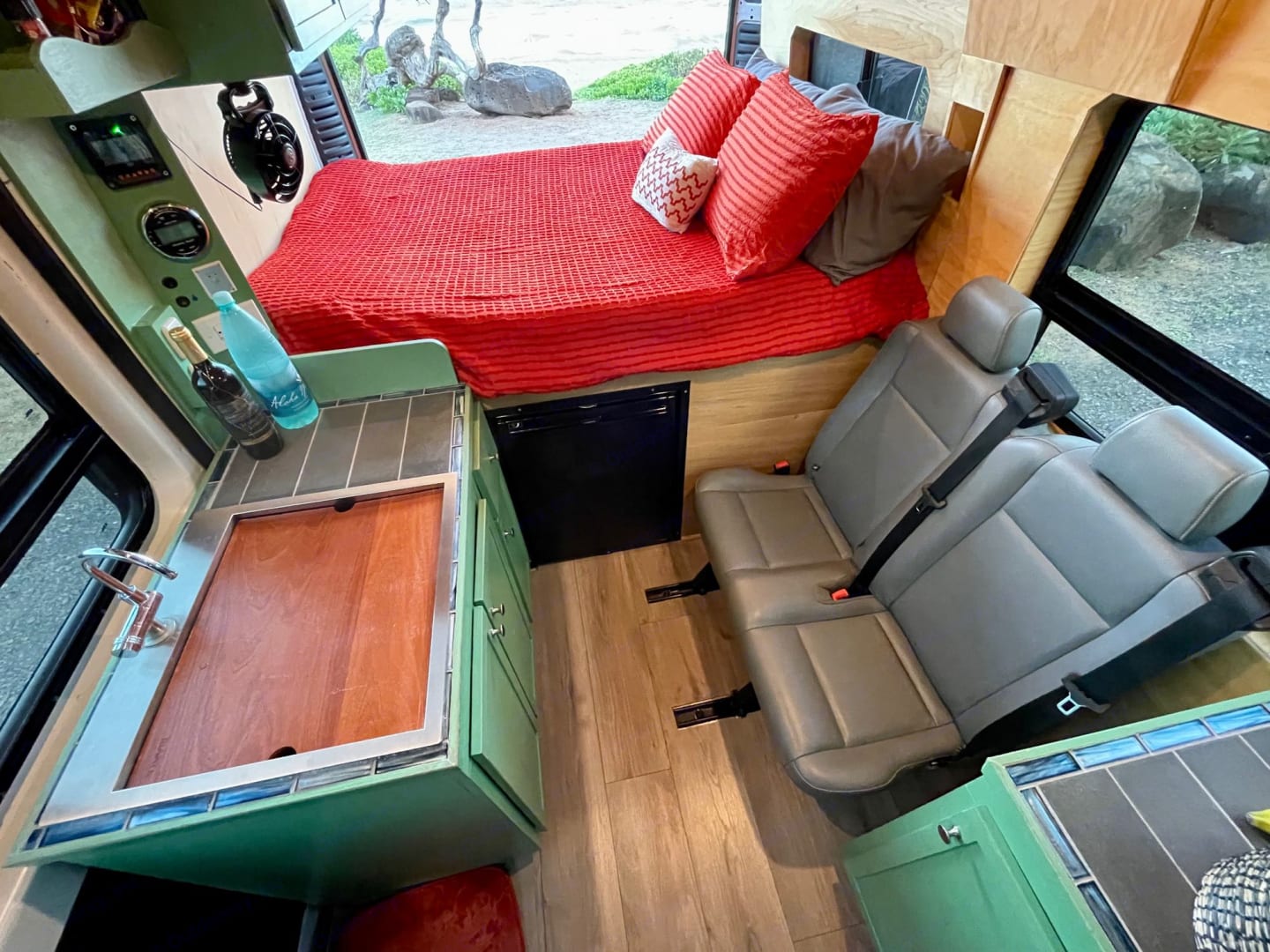 Hawaii luxury campervan for rent