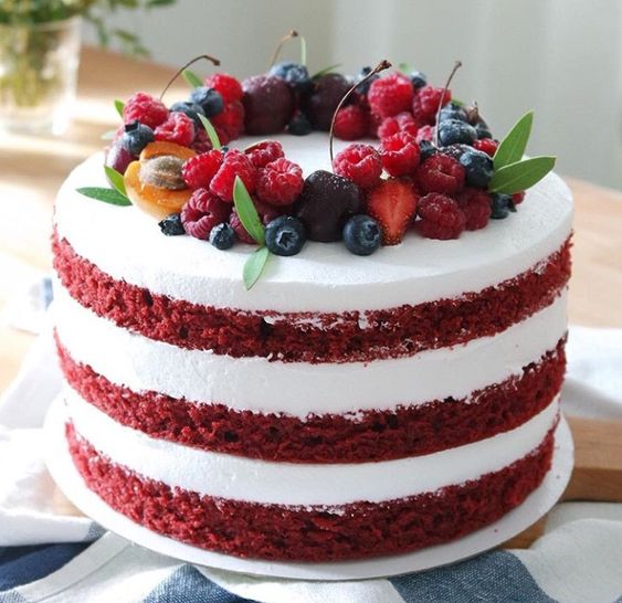 red velvet cake for wedding dessert idea