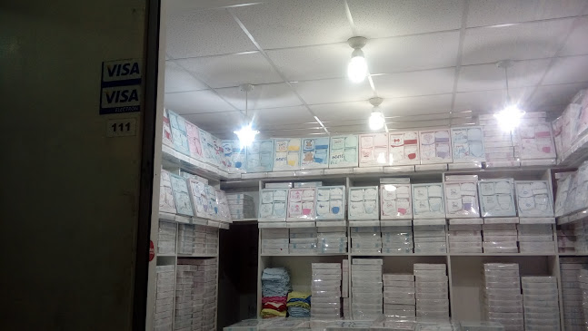 Galeria Torres, Tda 111 Jiron, San Cristóbal 1580, La Victoria 15018, Perú