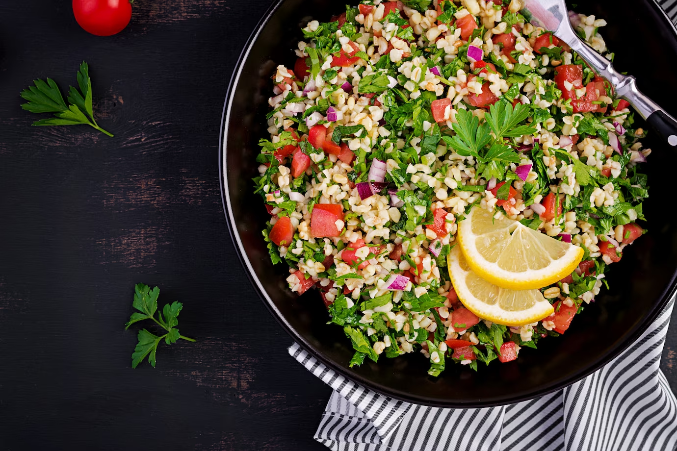 Bulgur salată mediteraneană