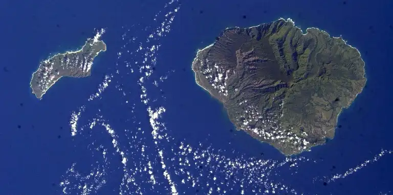 Niihau-y-Kauái-vistas-desde-el-aire