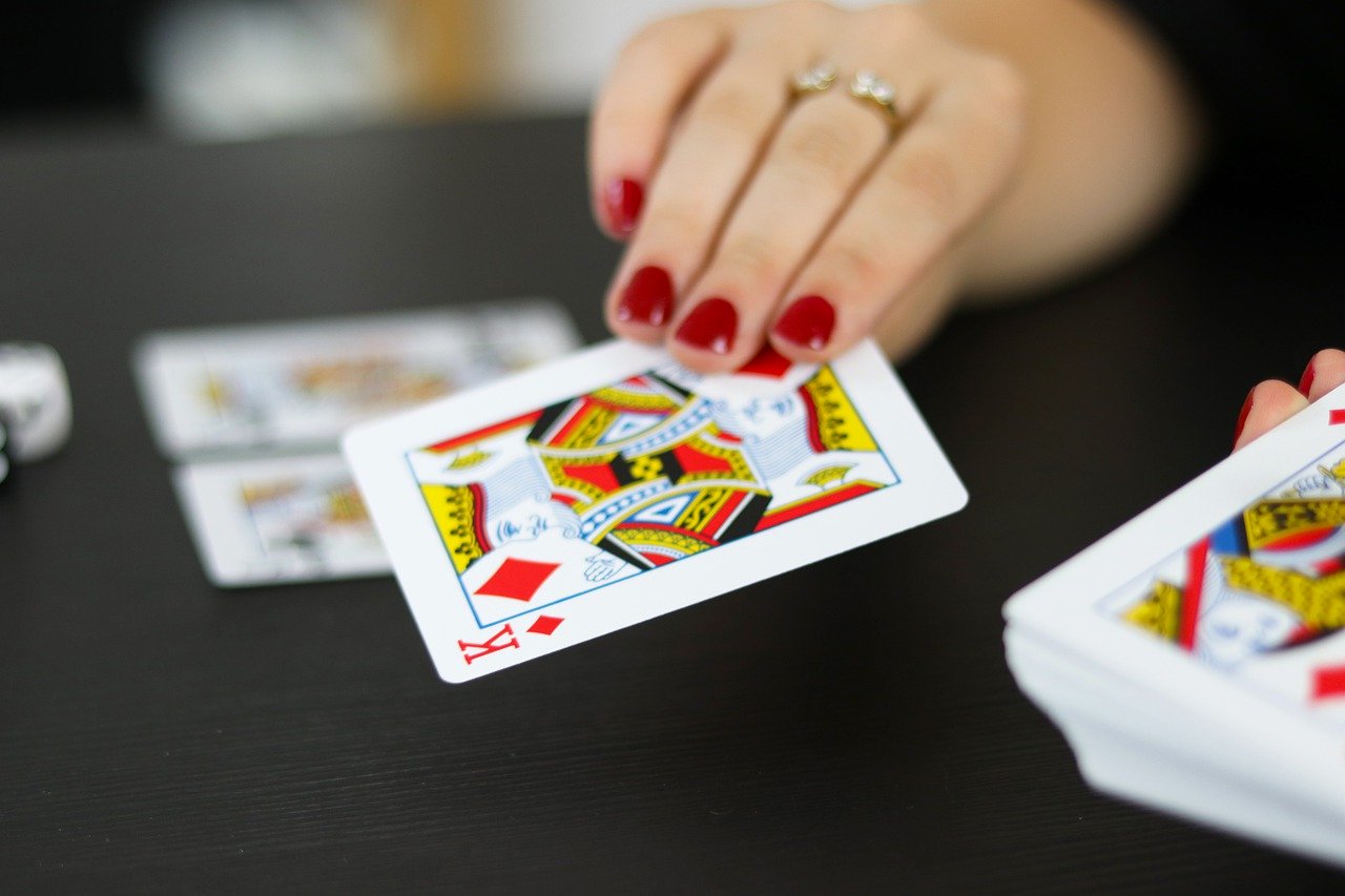 The Art Of Bluffing: Poker Tips For Nailing Your Poker Face
