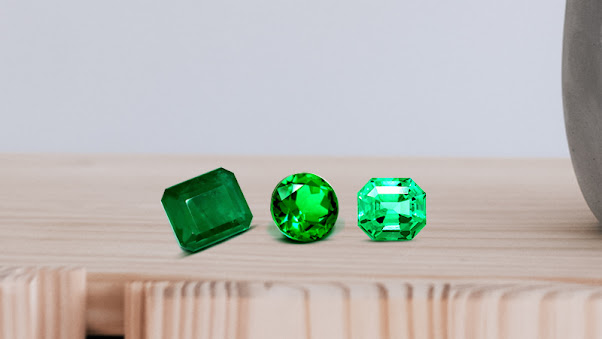 different color loose emerald