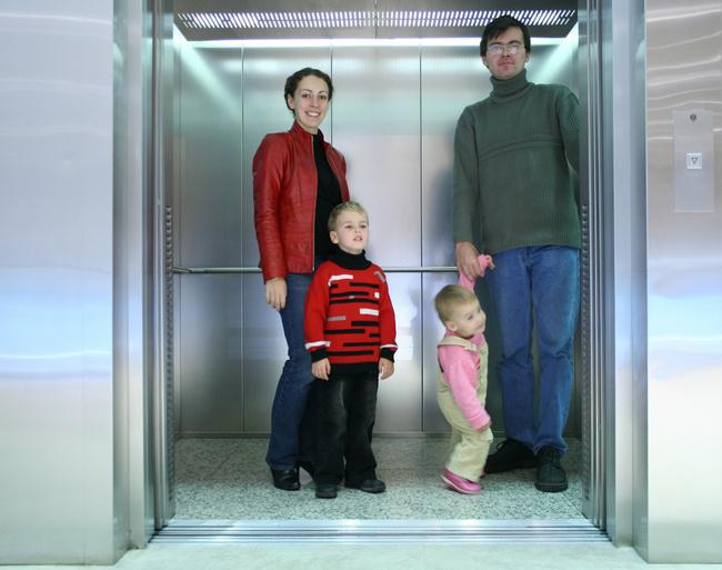 thang máy gia đình an toàn