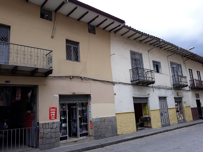 Opiniones de centro de especialidades central cuenca en Cuenca - Médico