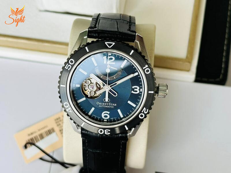 RK-AT0104E là đồng hồ Orient nam có thiết kế cá tính, thời thượng và mạnh mẽ