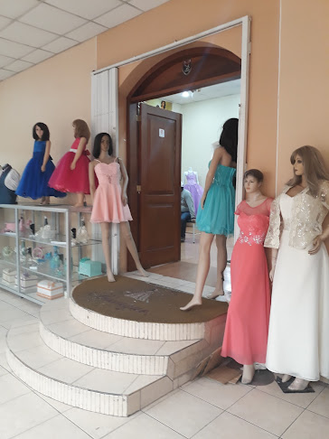 Horarios de Emily Boutique Local 12 2do Piso