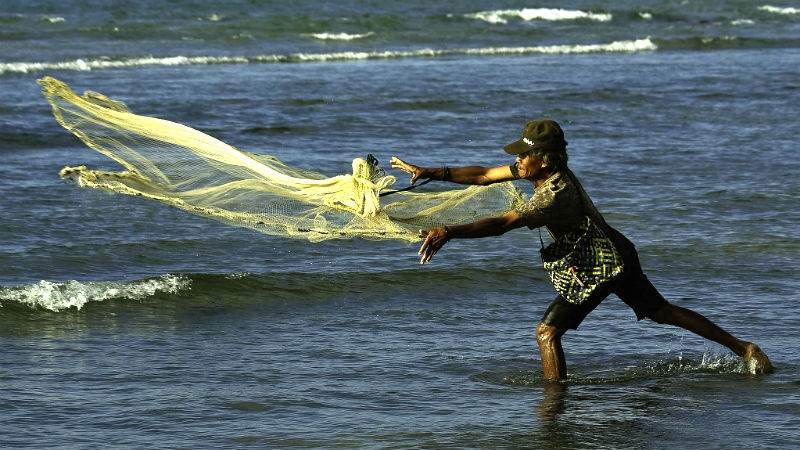 How small islands can harness the ocean economy