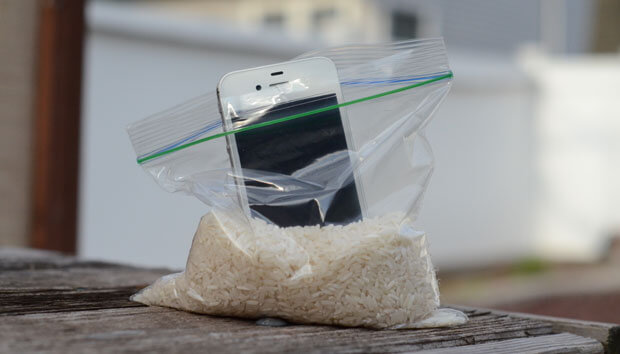 fix wet iPhone with rice