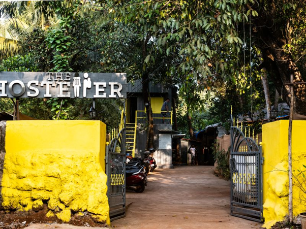The Hosteller is among the best backpacking hostels in Goa to meet people.
