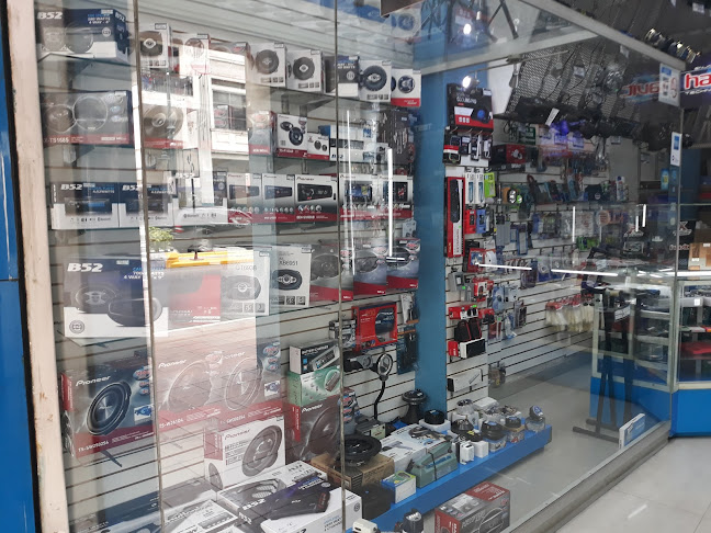 Opiniones de J & D Sonido Y Electronica en Guayaquil - Tienda de electrodomésticos