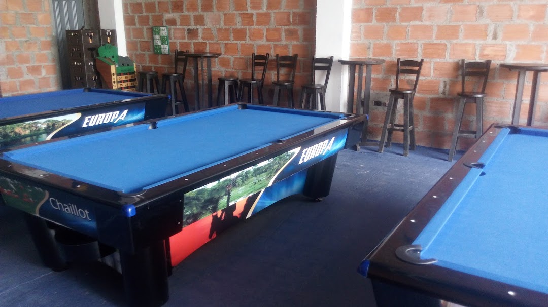 Club De billares y de Tejo Conuco Azul