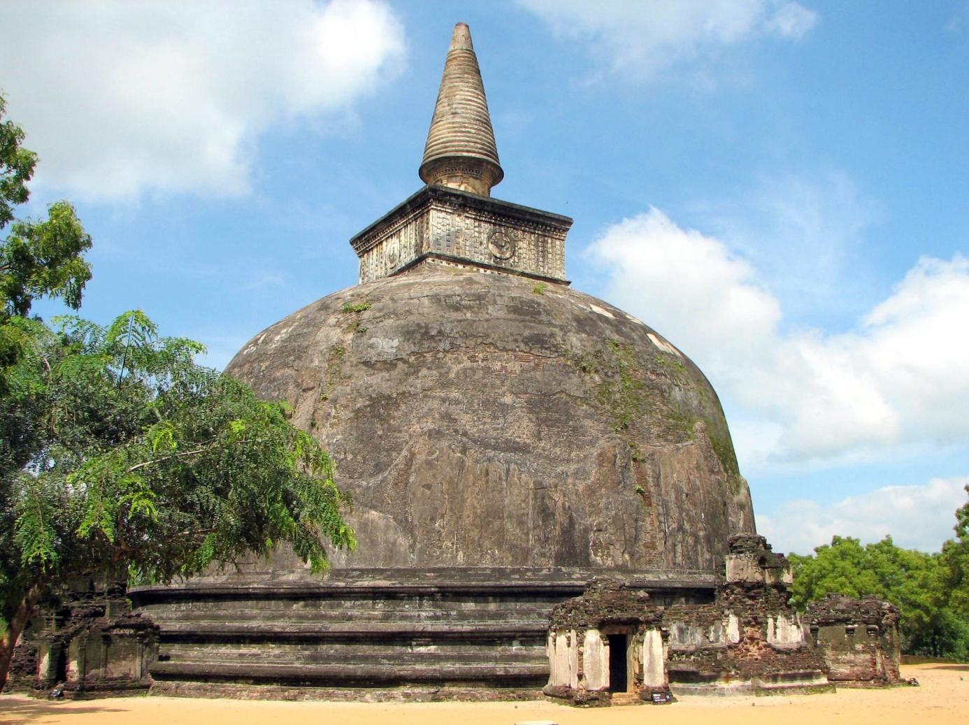 C:Documents and Settings10395BureauImagesKiri_Vihara_02.jpg