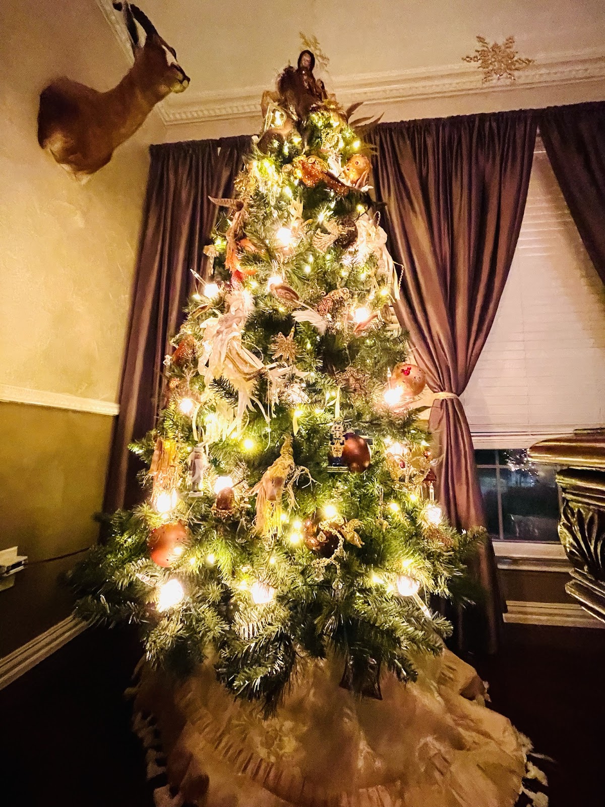 brown metallics Christmas tree
