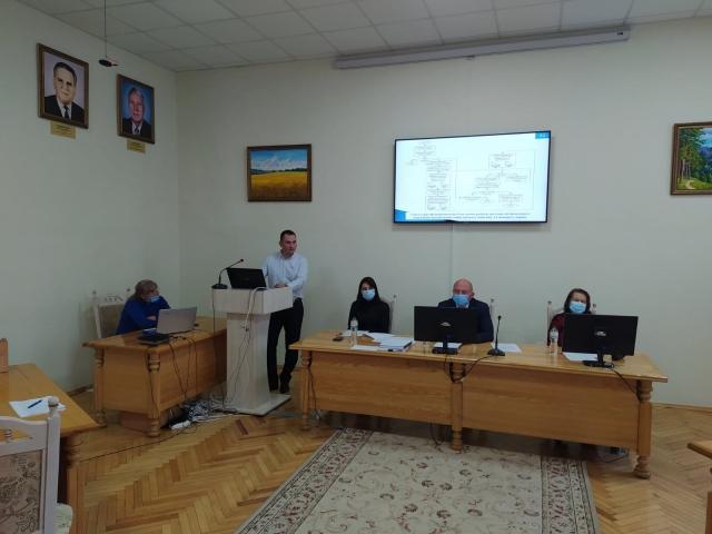 Зображення, що містить стіна, у приміщенні, підлога, кімната

Автоматично згенерований опис