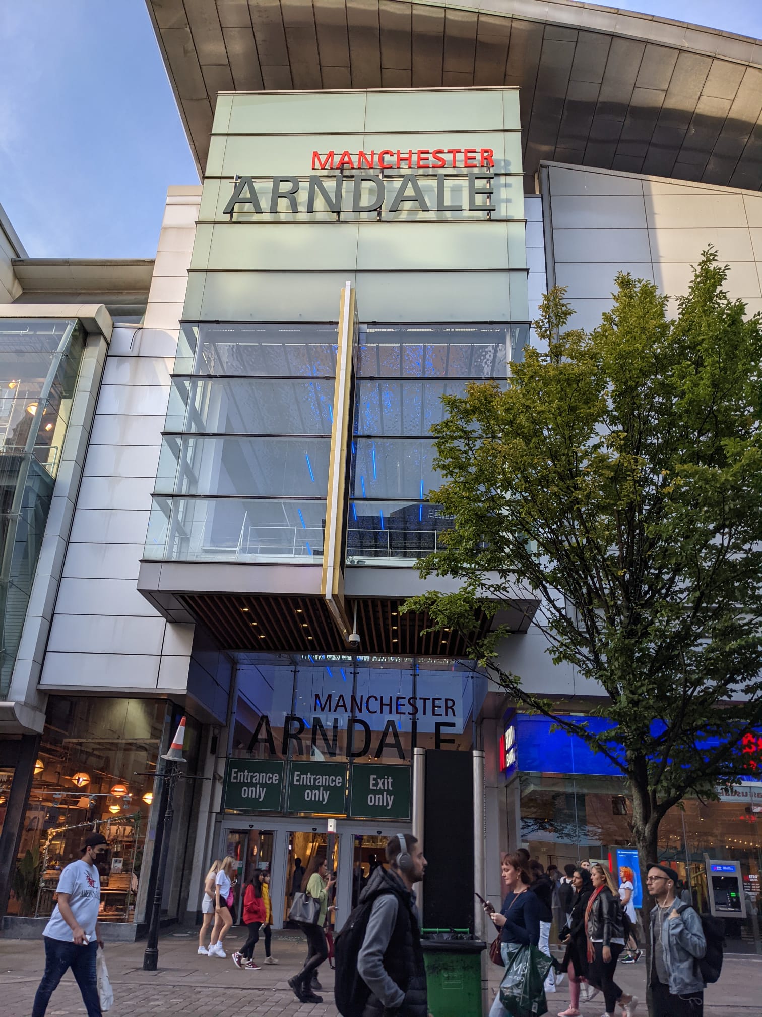 Manchester Arndale shopping for freshers