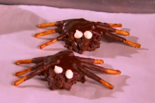 Chocolate peanut butter spider pretzels