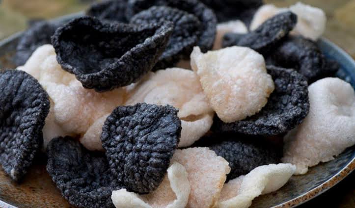 Yum in Black! 5 Bizarre Ways Squid Ink Can Be Used in Your Food! 3