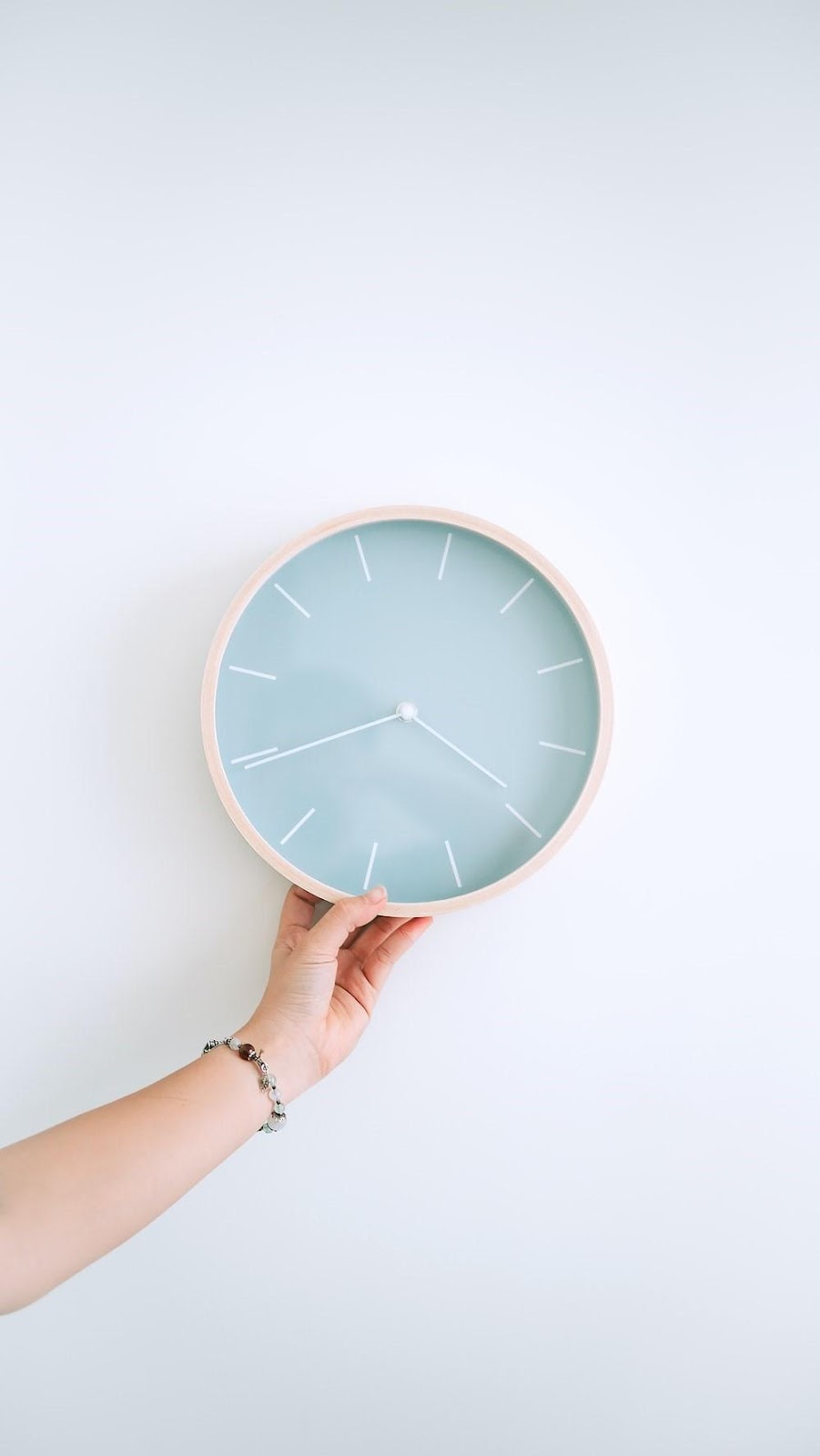Wall Clock Direction as per Vaastu Shastra Find Out Why it is